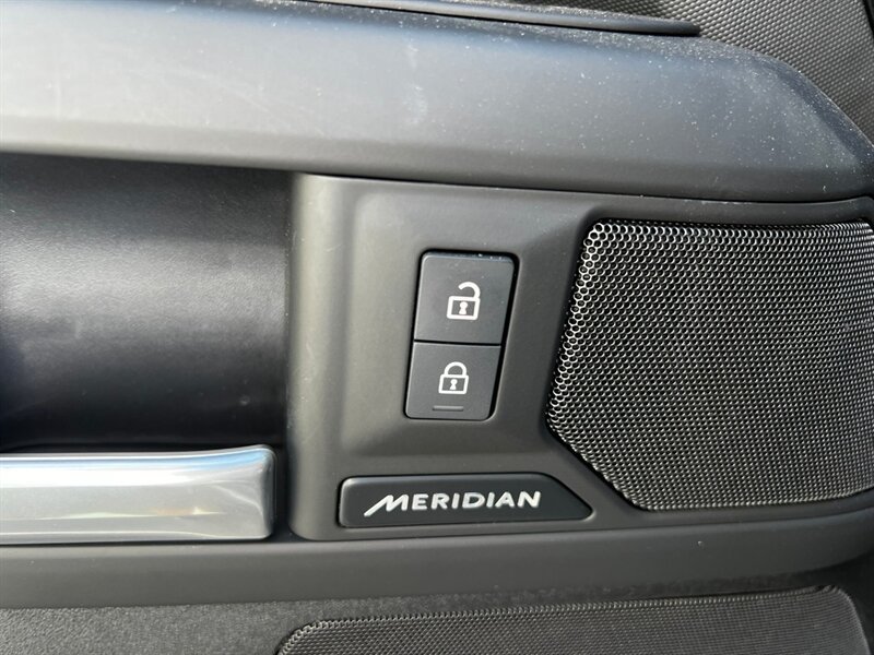 Used 2025 Land Rover Defender 110 S AWD/4WD image 29