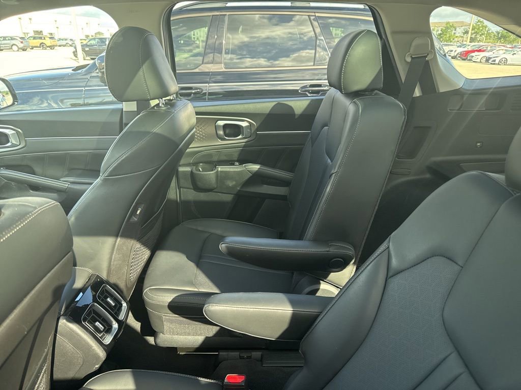 Used 2021 Kia Sorento SX AWD/4WD image 14