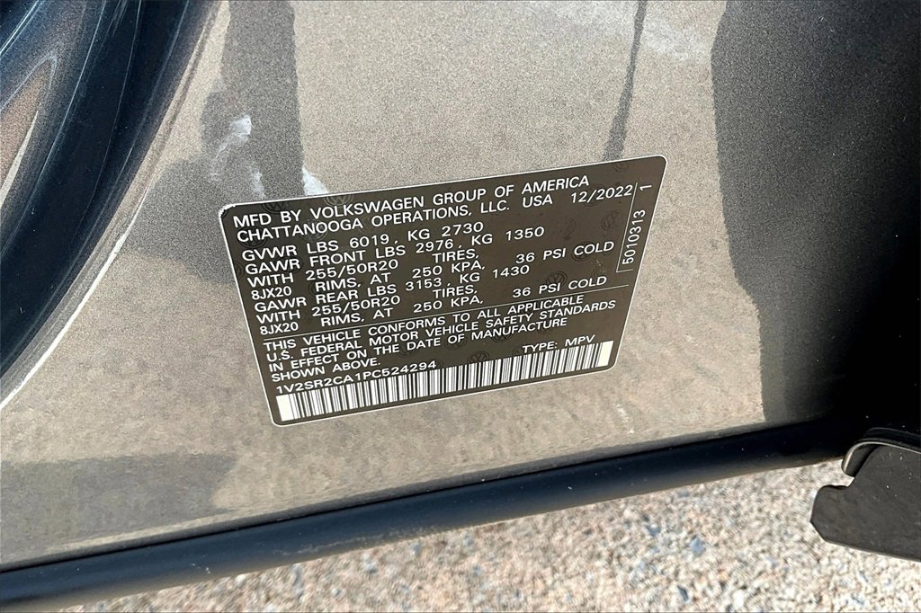 Used 2023 Volkswagen Atlas SEL R-Line image 34