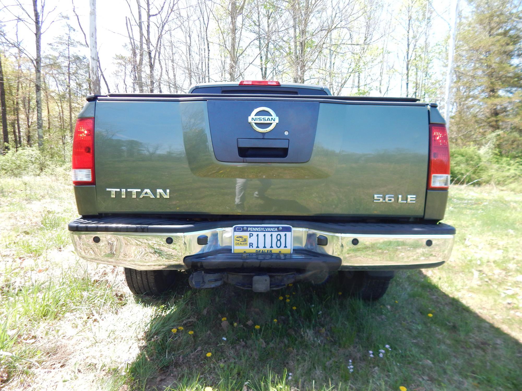 Used 2005 Nissan Titan LE w/ (T01) Tow Pkg AWD/4WD image 5