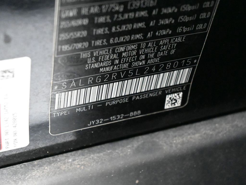 Used 2020 Land Rover Discovery SE image 16