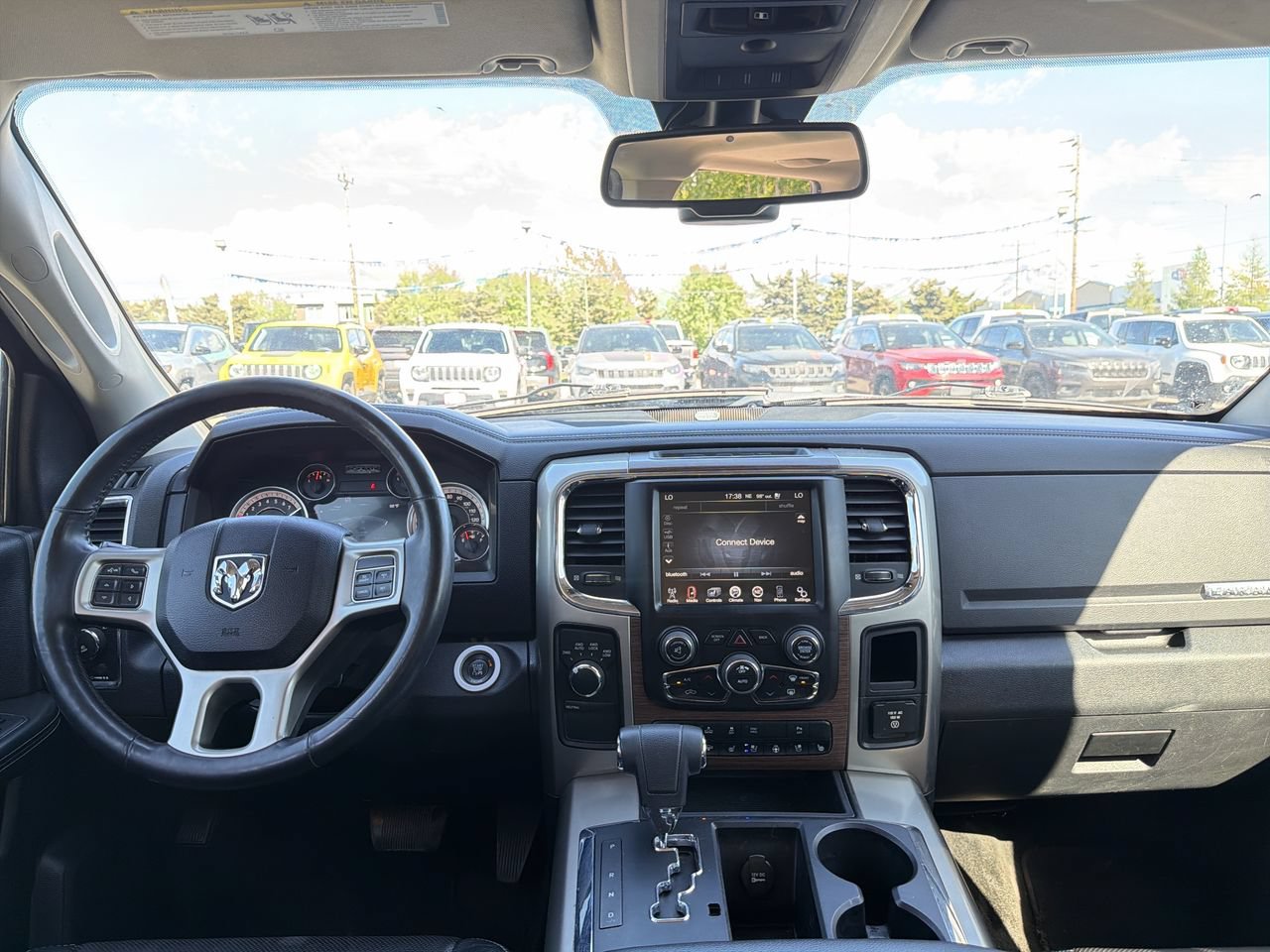 Used 2013 RAM 1500 Laramie w/ Convenience Group AWD/4WD image 23