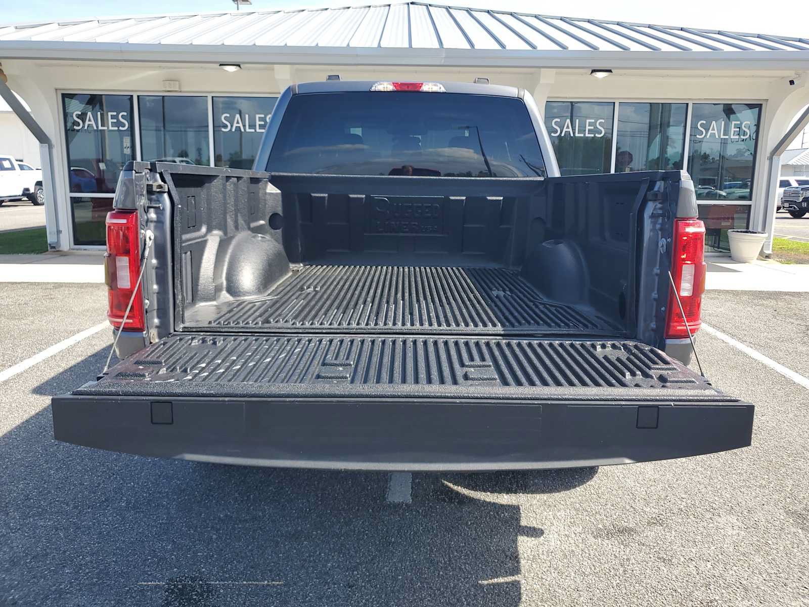 Used 2023 Ford F150 XLT AWD/4WD image 5