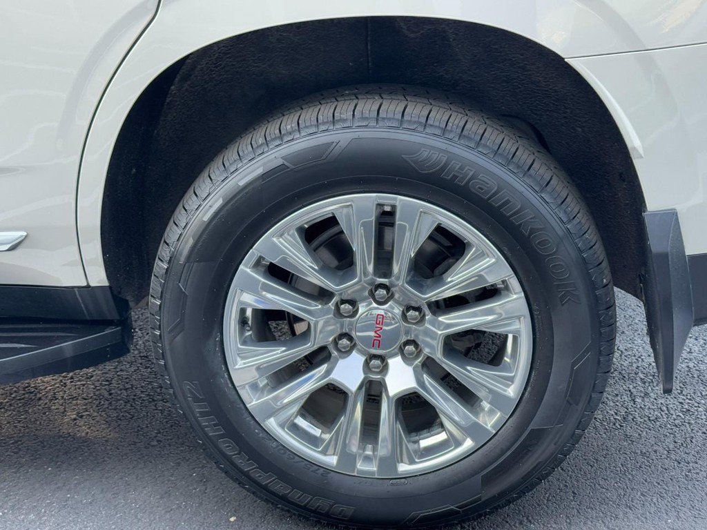 Used 2023 GMC Yukon Denali image 10