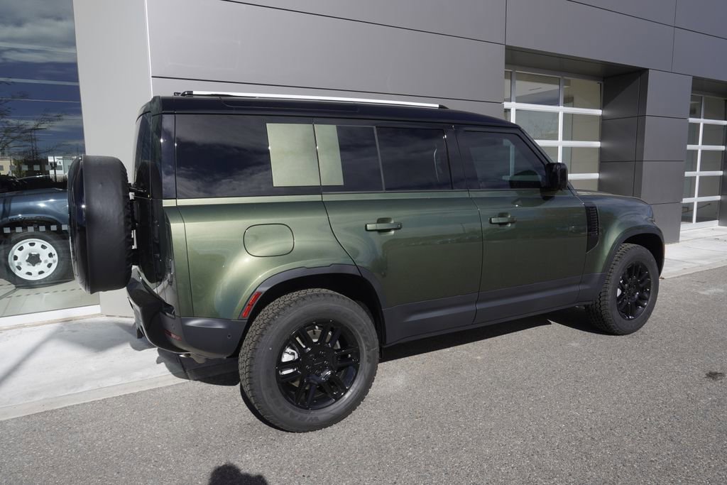 New 2026 Land Rover Defender 110 S image 4