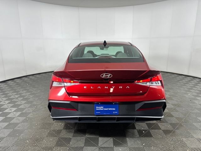 Certified 2024 Hyundai Elantra SEL image 4