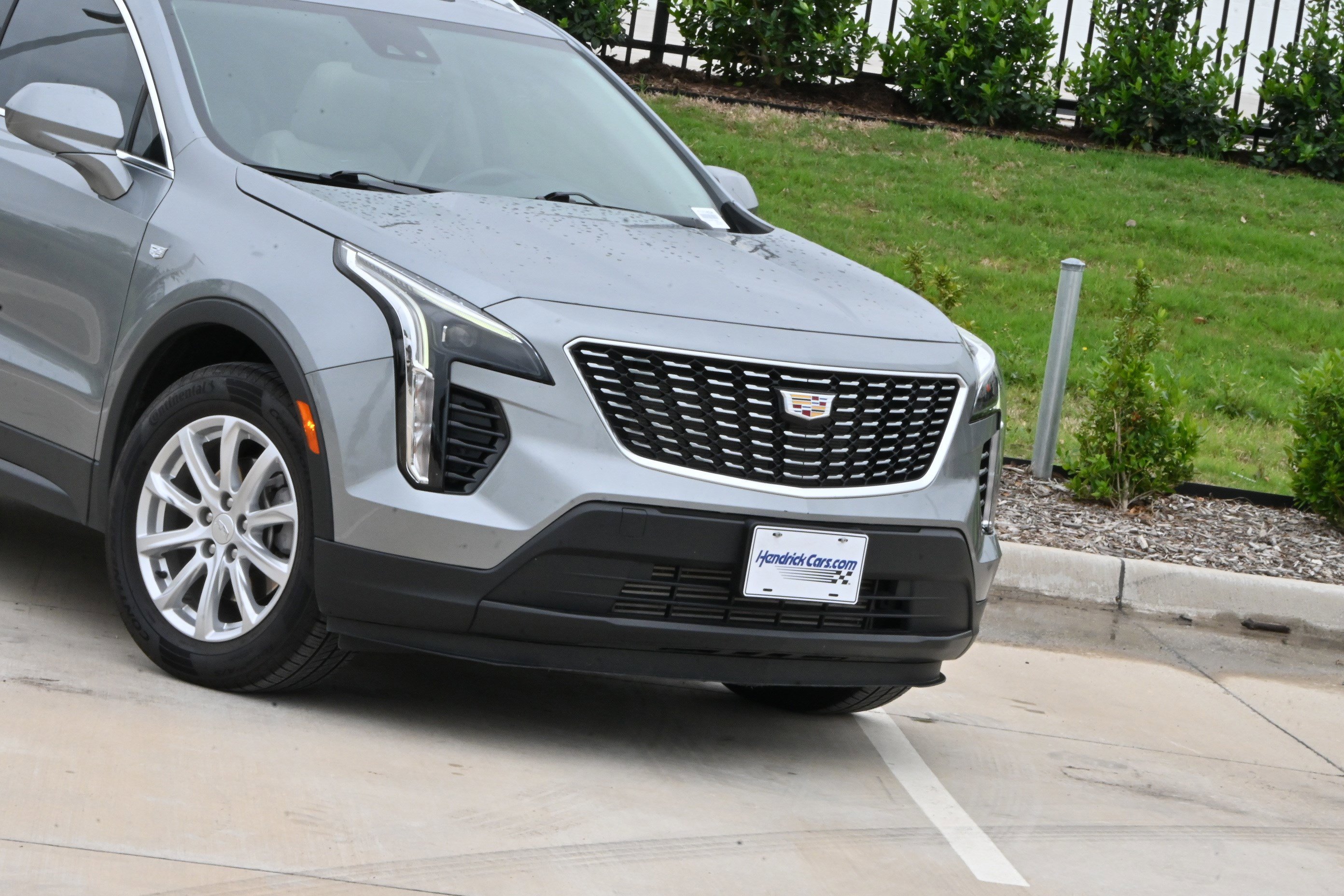 Used 2023 Cadillac XT4 Luxury w/ Cold Weather Package FWD image 39