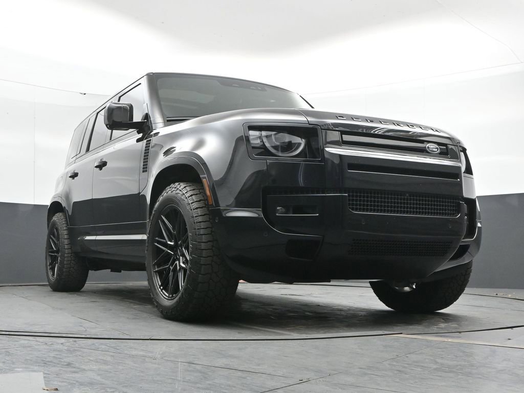 Used 2026 Land Rover Defender 110 X-Dynamic SE image 48