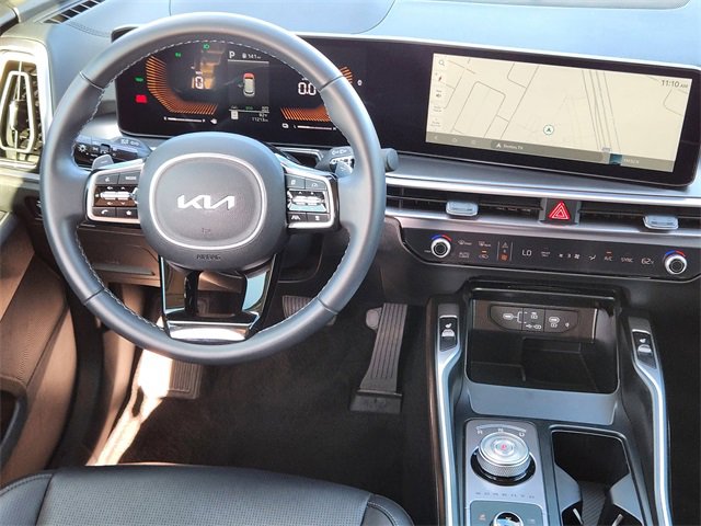 Certified 2025 Kia Sorento EX image 27