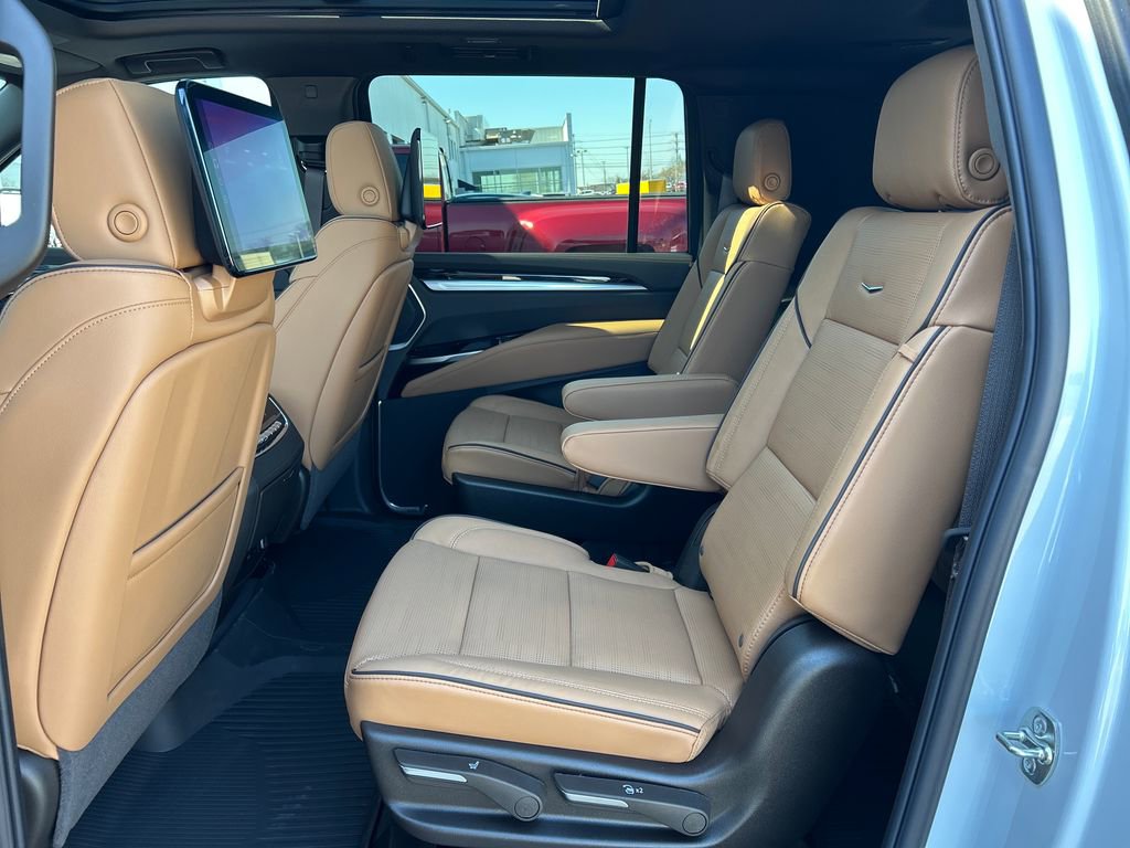New 2026 Cadillac Escalade ESV Luxury image 45