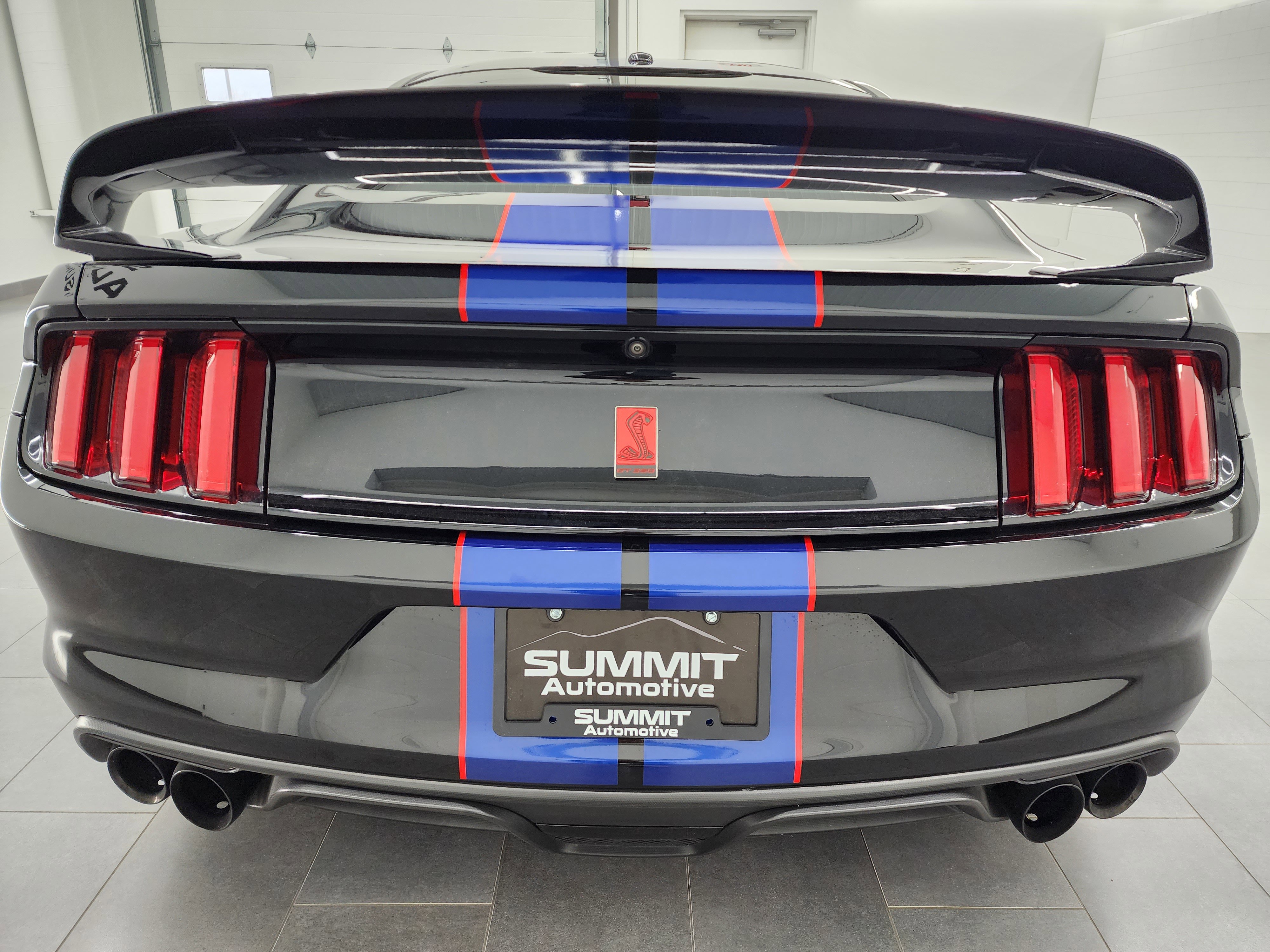 Used 2016 Ford Mustang Shelby GT350R w/ GT350R Equipment Group 920A image 31