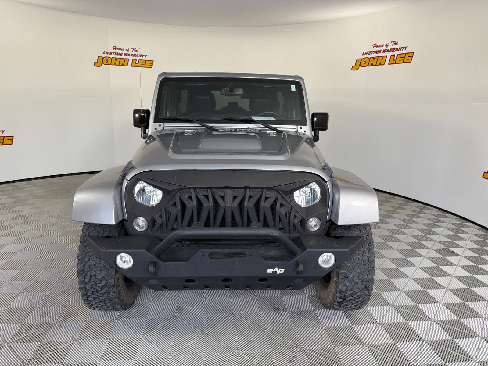 Used 2015 Jeep Wrangler Unlimited Sahara image 9
