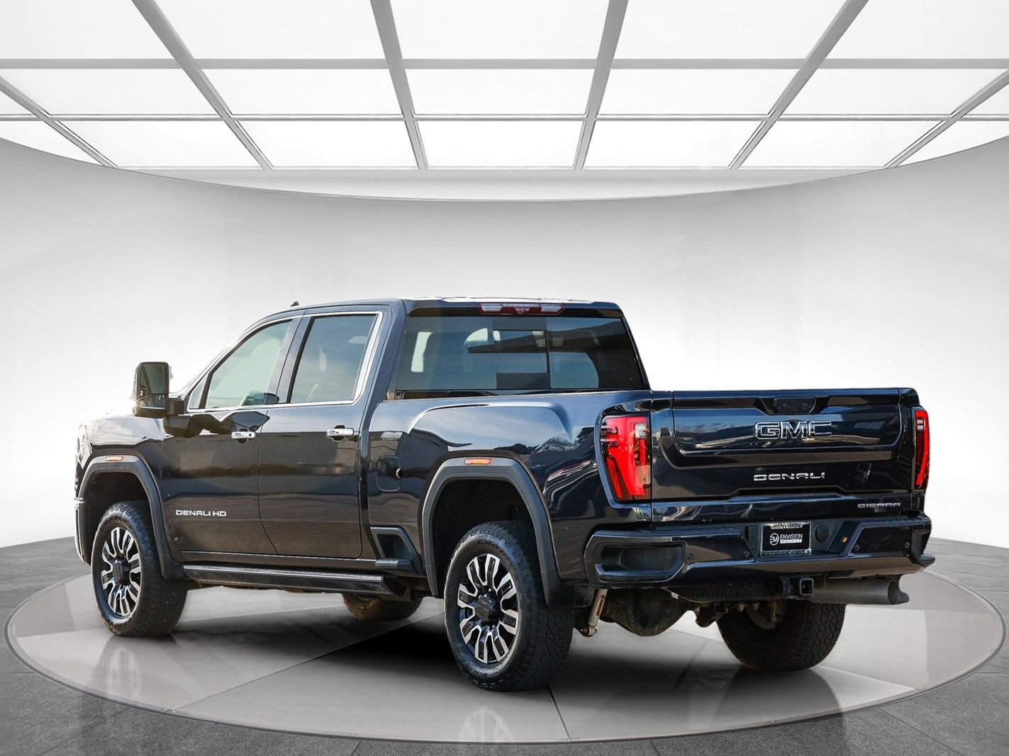 Used 2024 GMC Sierra 2500 Denali Ultimate image 2