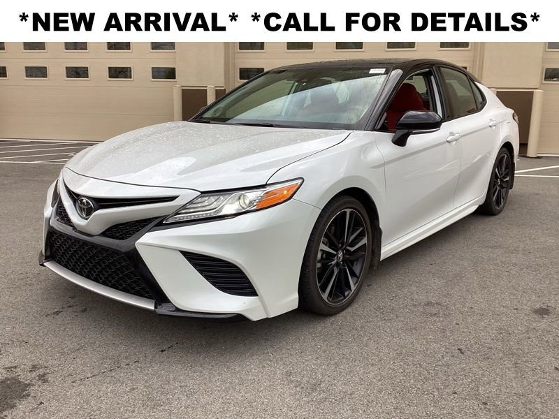 Used 2020 Toyota Camry XSE w/ Navigation Package image 3