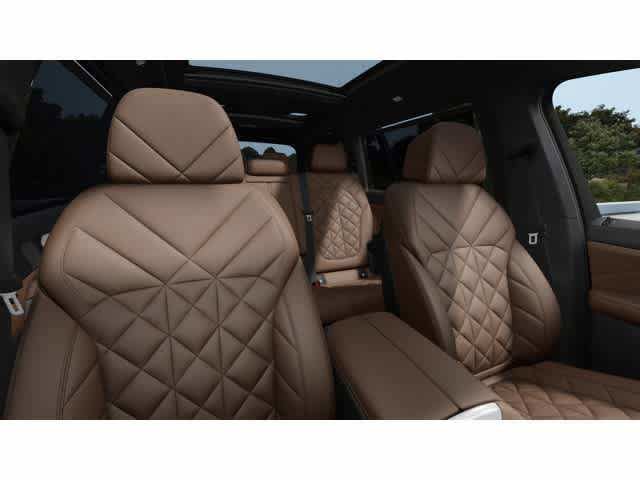 Used 2026 BMW X7 xDrive40i w/ Premium Package AWD/4WD image 21