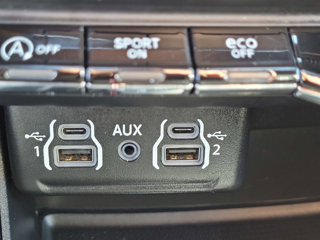 Used 2023 Dodge Durango GT image 22