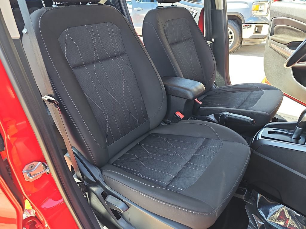 Used 2019 Ford EcoSport SE w/ SE Convenience Package FWD image 11