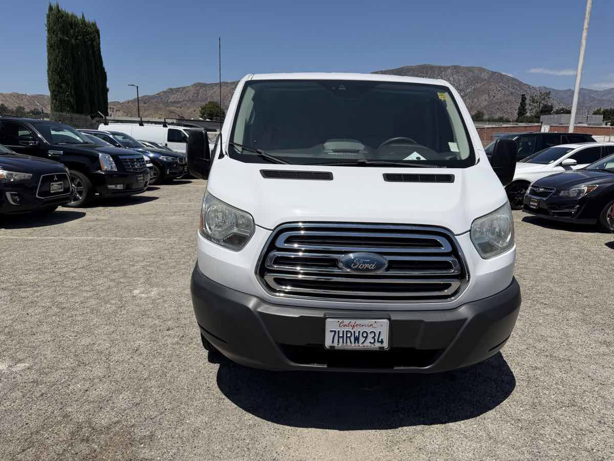 Used 2015 Ford Transit 350 XLT RWD image 2