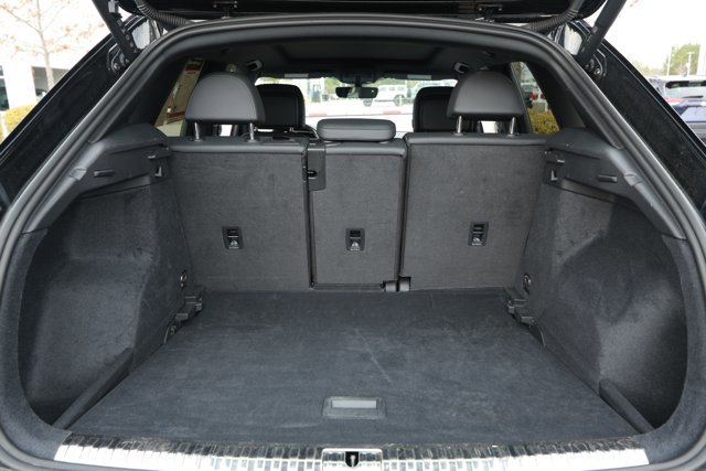 Used 2024 Audi Q3 2.0T Premium image 10