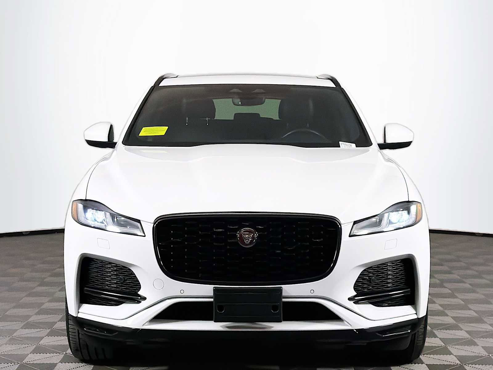 Used 2022 Jaguar F-PACE S image 2