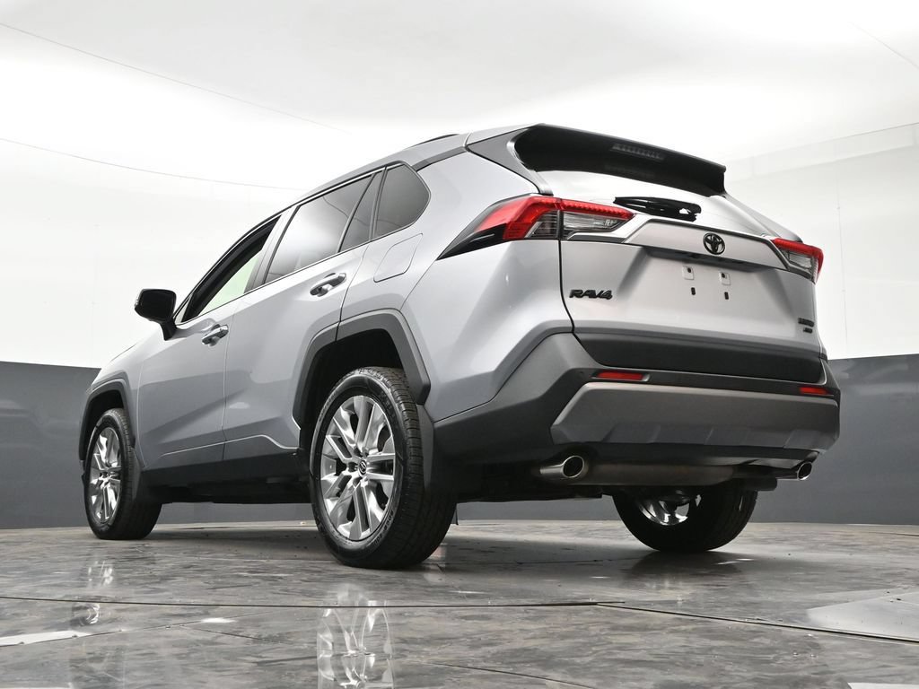 Used 2019 Toyota RAV4 Limited AWD/4WD image 26