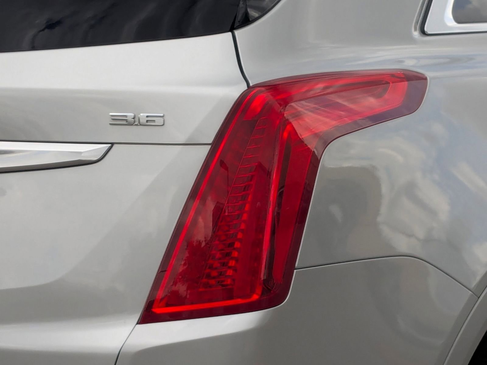 Used 2019 Cadillac XT5 Luxury FWD image 11