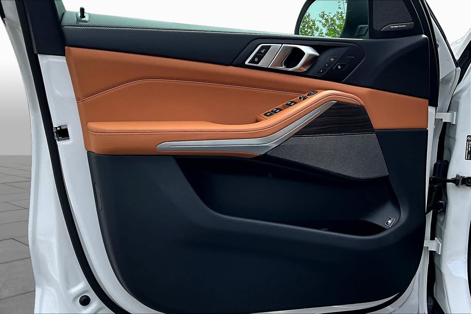 New 2026 BMW X5 xDrive50e AWD/4WD image 10