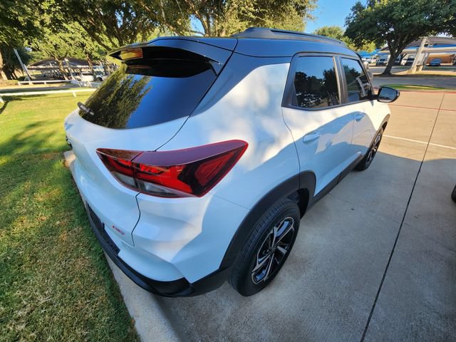 Used 2023 Chevrolet TrailBlazer RS w/ Convenience Package FWD image 3