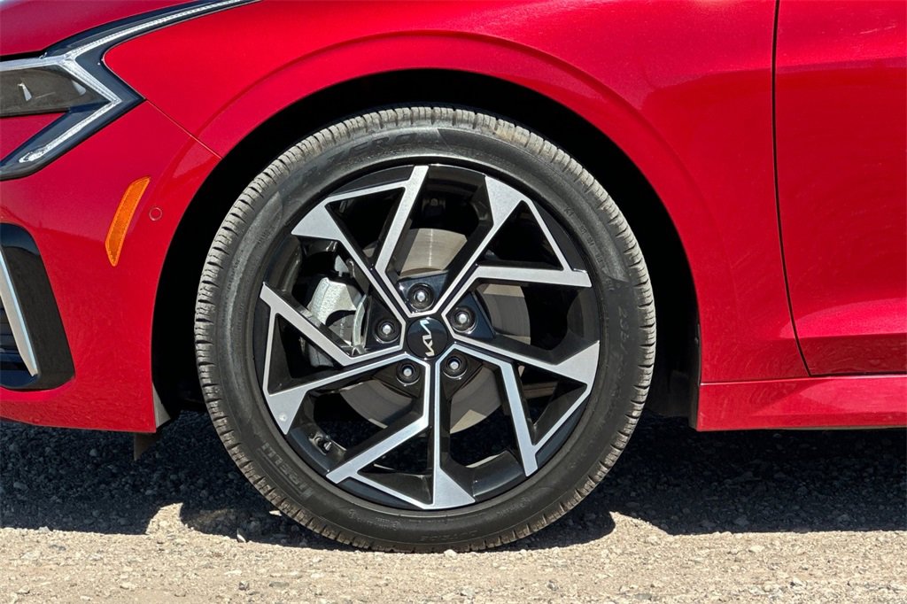 Used 2025 Kia K5 EX image 28