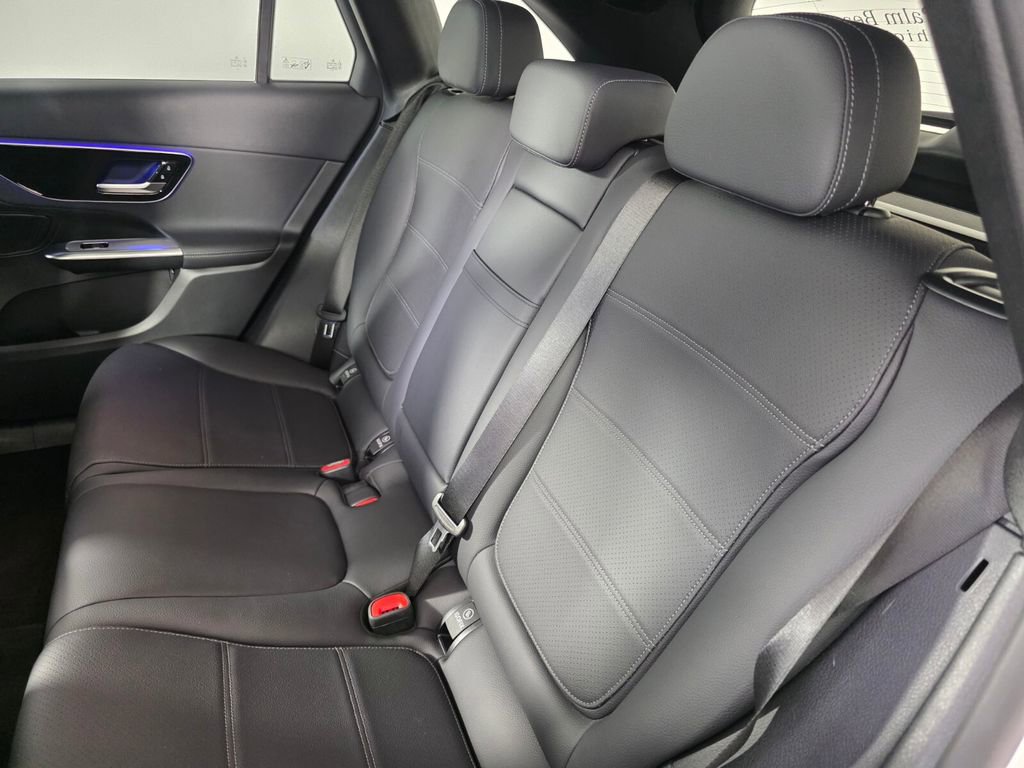 Certified 2025 Mercedes-Benz GLC 300 image 16