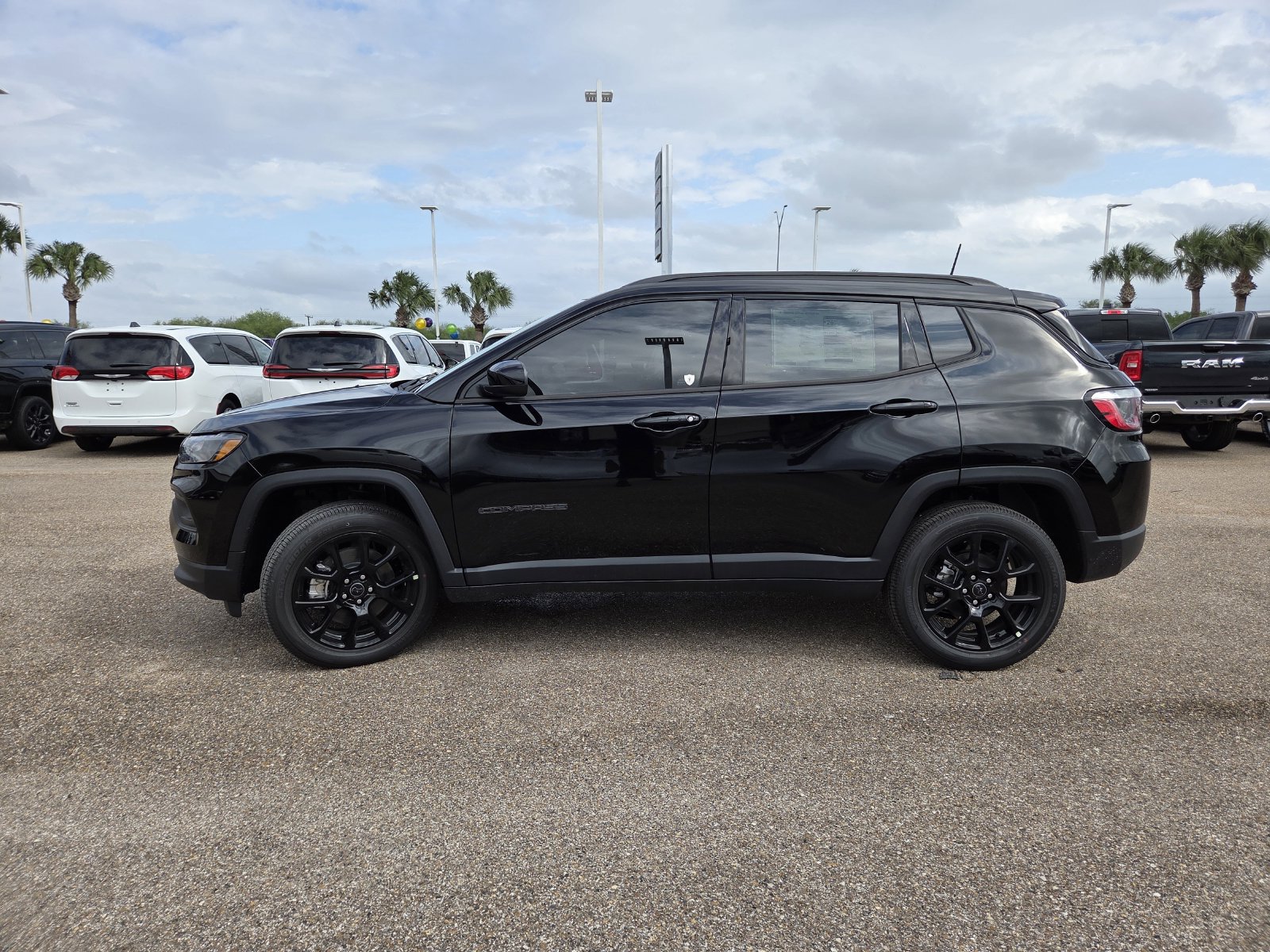 New 2026 Jeep Compass Latitude AWD/4WD image 4
