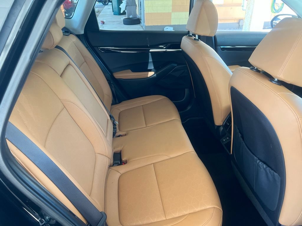 Certified 2025 Kia Seltos EX w/ EX Sunroof Package AWD/4WD image 15
