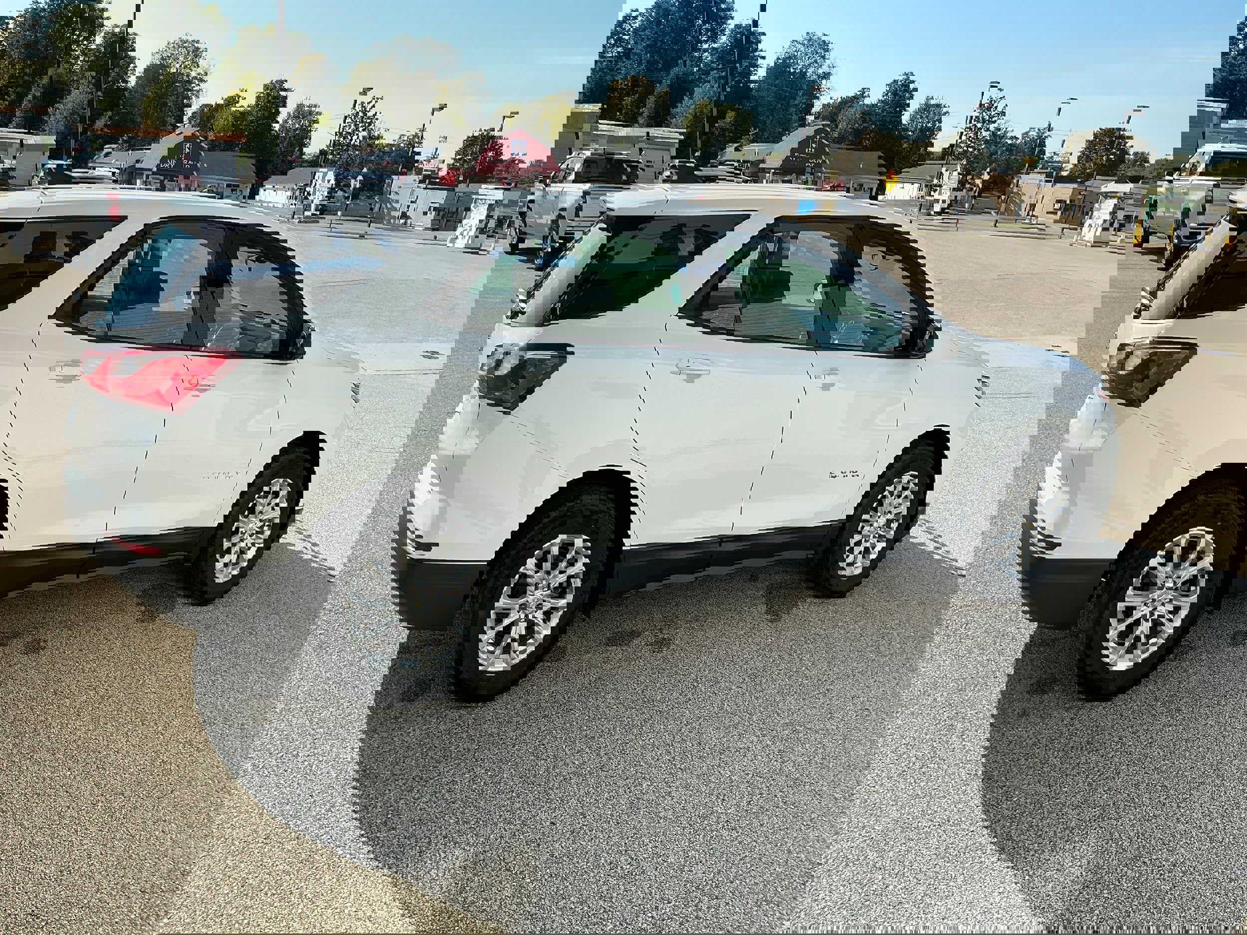 Used 2019 Chevrolet Equinox LS image 19