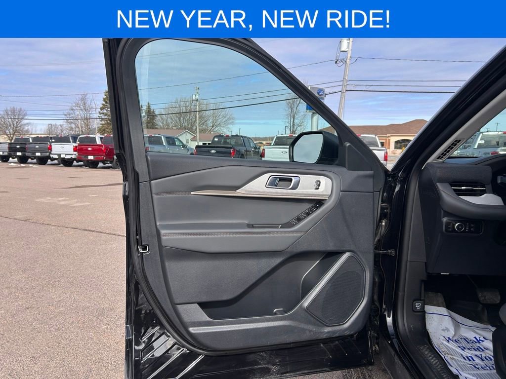 Used 2026 Ford Explorer Active w/ Active Comfort Package image 11