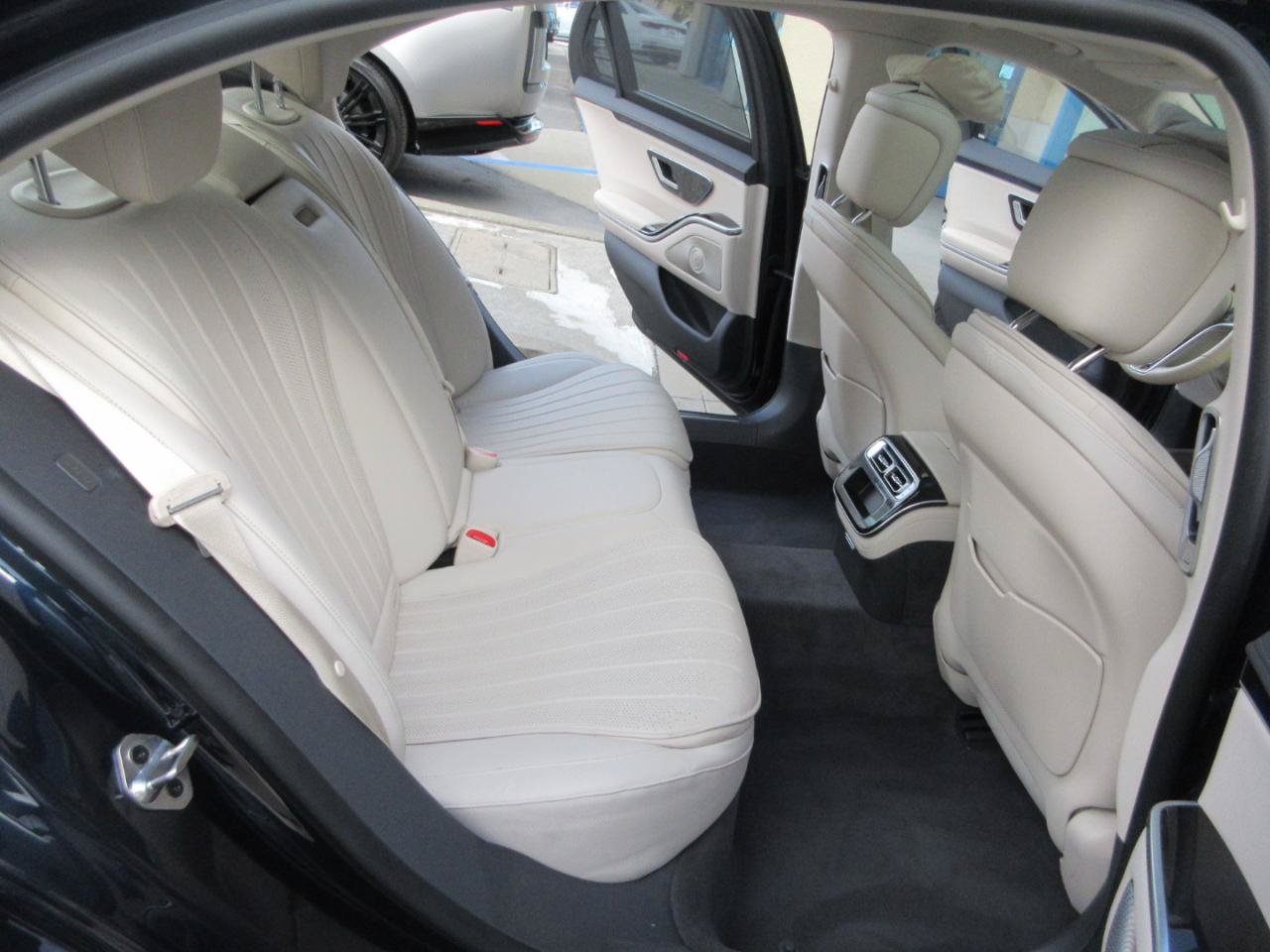 Used 2022 Mercedes-Benz S 580 4MATIC Sedan image 31