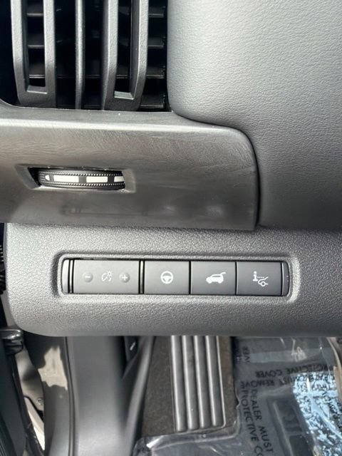 New 2026 Nissan Pathfinder Platinum AWD/4WD image 25