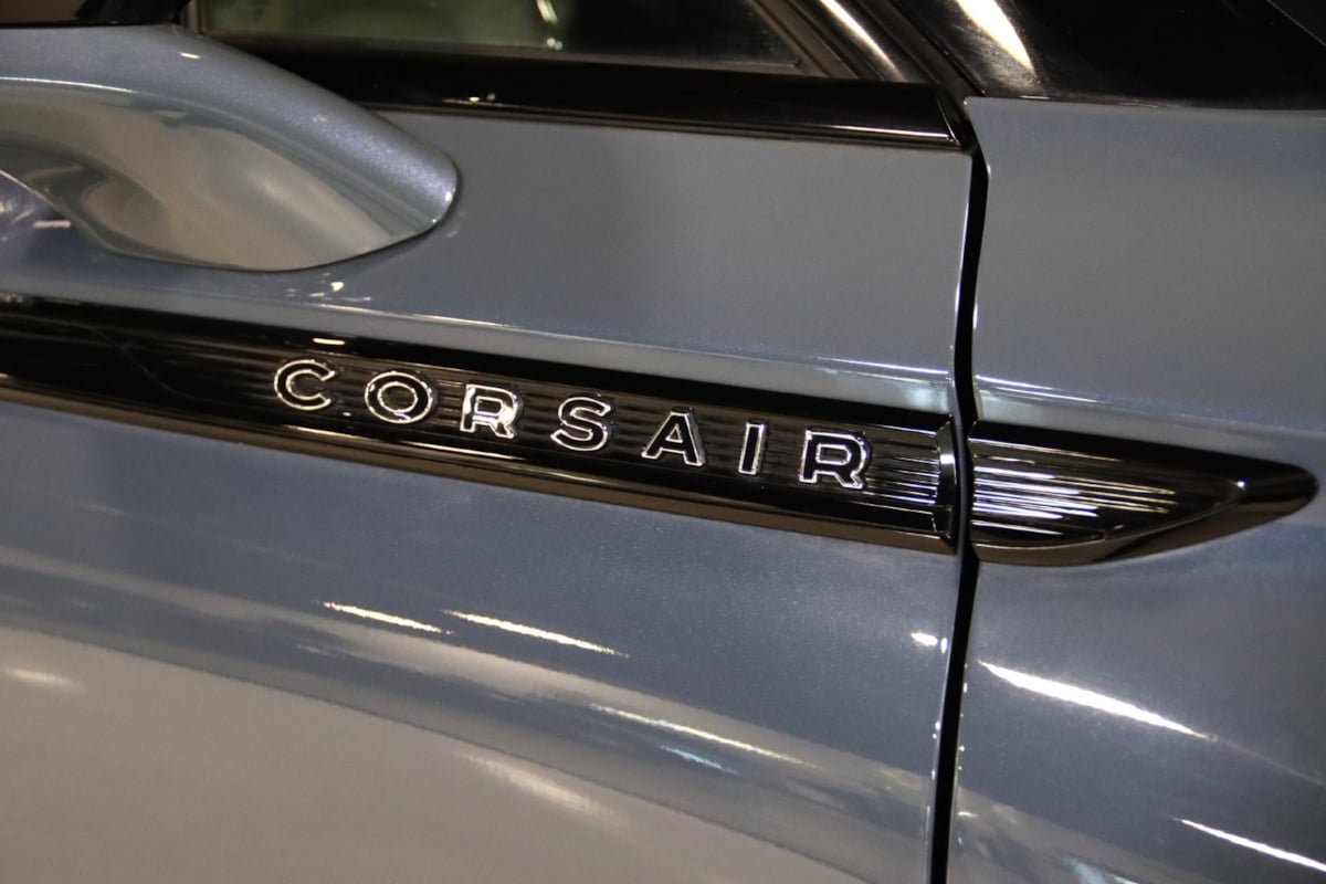 Used 2024 Lincoln Corsair AWD w/ Equipment Group 101A image 8