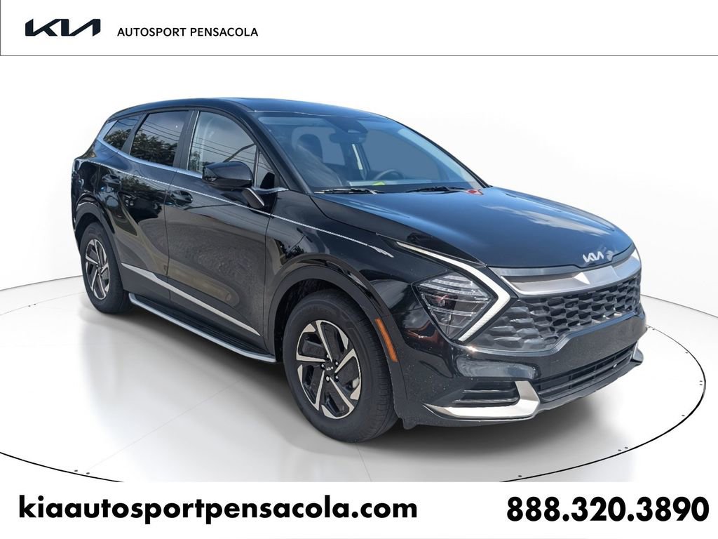 Used 2024 Kia Sportage LX image 1