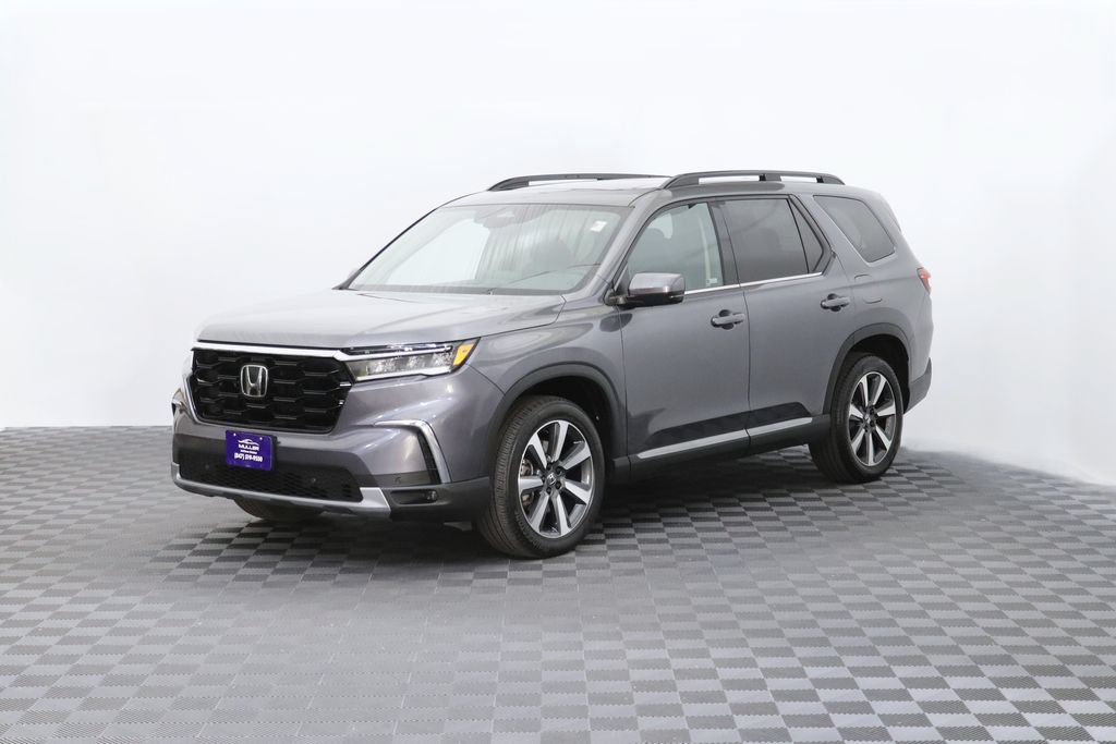 Used 2024 Honda Pilot Touring image 5