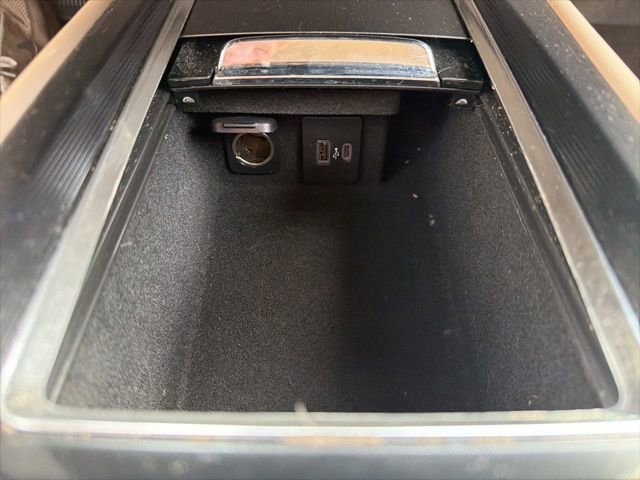 Used 2022 Lincoln Corsair AWD w/ Premium Package image 37