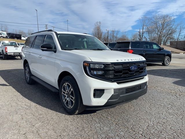 New 2026 Ford Expedition Active AWD/4WD image 2