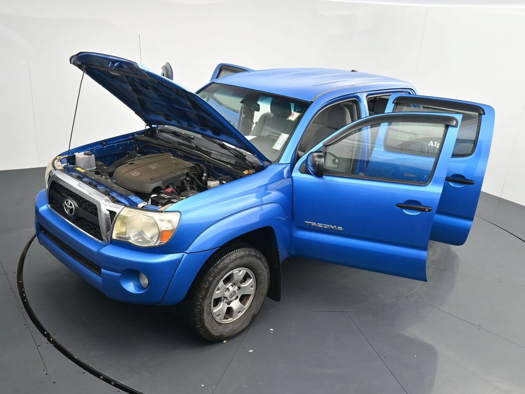 Used 2011 Toyota Tacoma 4x4 Double Cab w/ SR5 Pkg #2 image 26