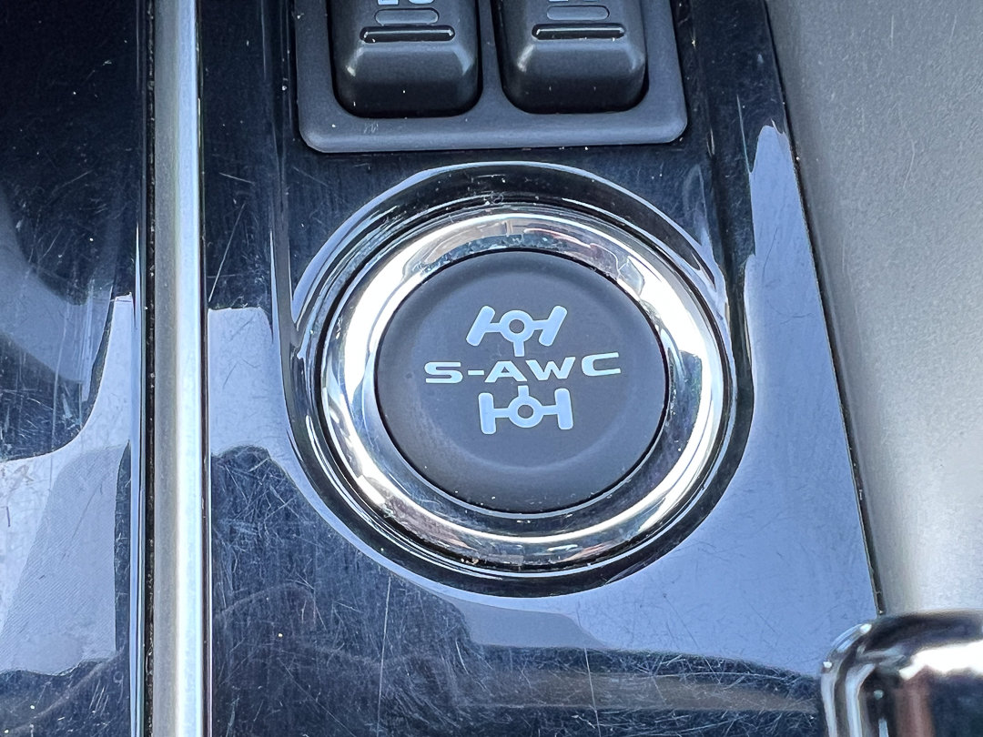 Used 2024 Mitsubishi Eclipse Cross AWD image 28