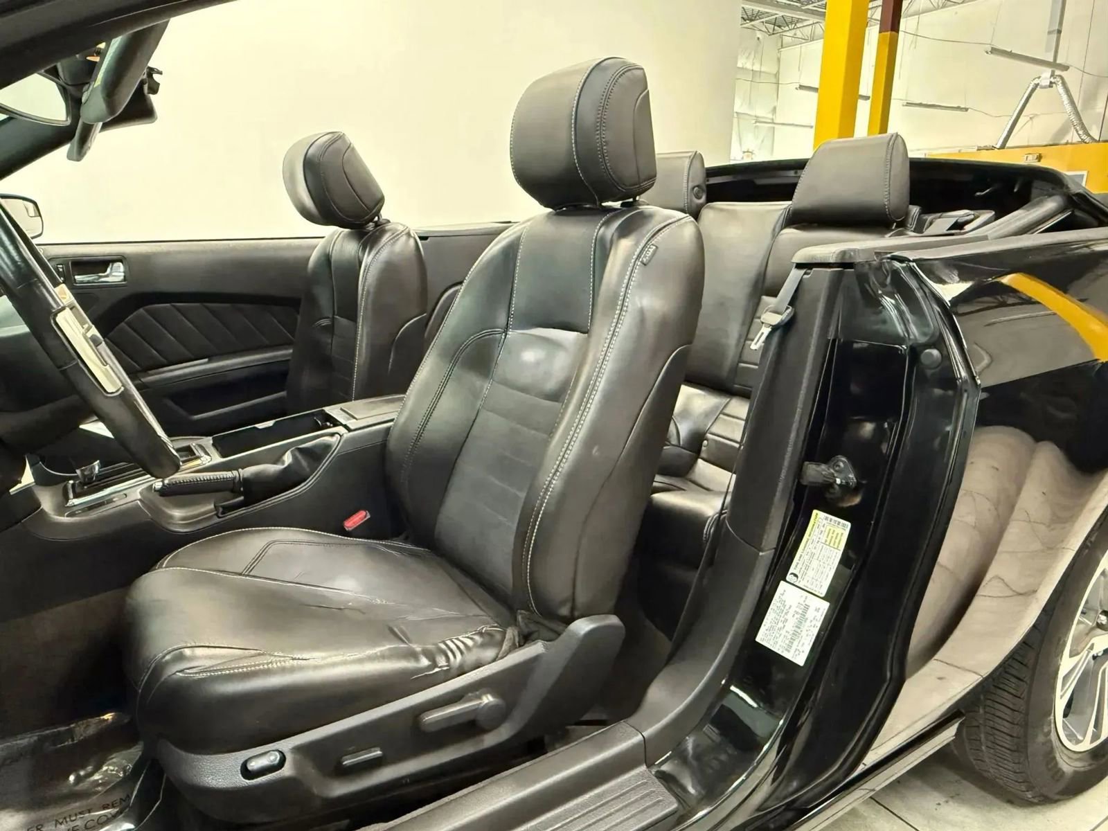 Used 2014 Ford Mustang Premium image 15