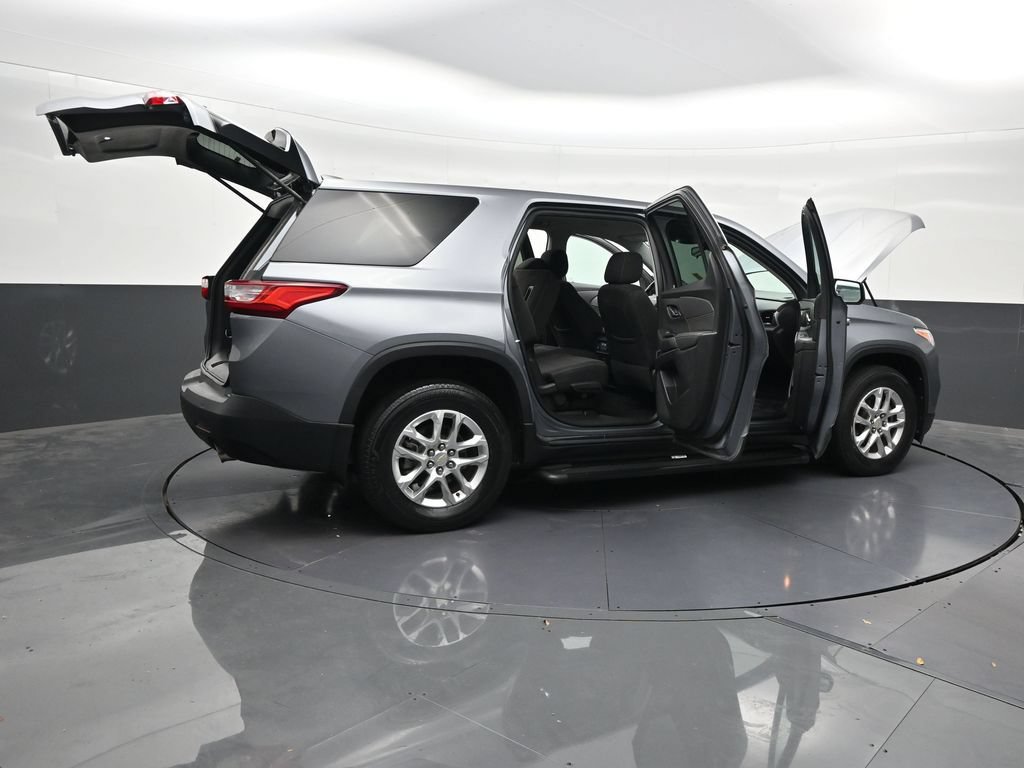 Used 2020 Chevrolet Traverse LS FWD image 37