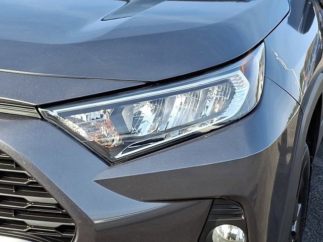 Used 2021 Toyota RAV4 XLE w/ Carpet Mat Package (TMS) image 13