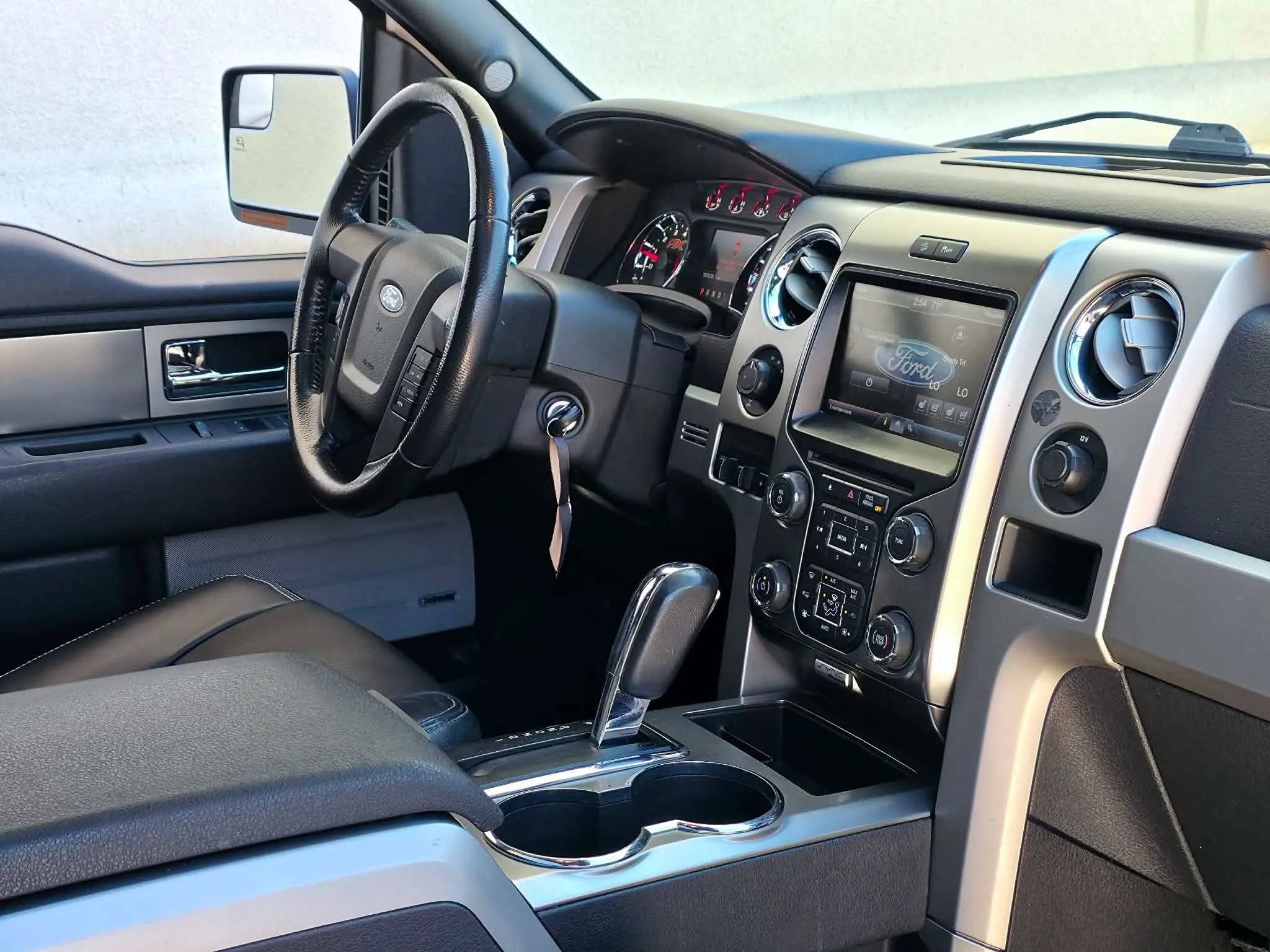 Used 2013 Ford F150 FX4 w/ Luxury Equipment Group image 18