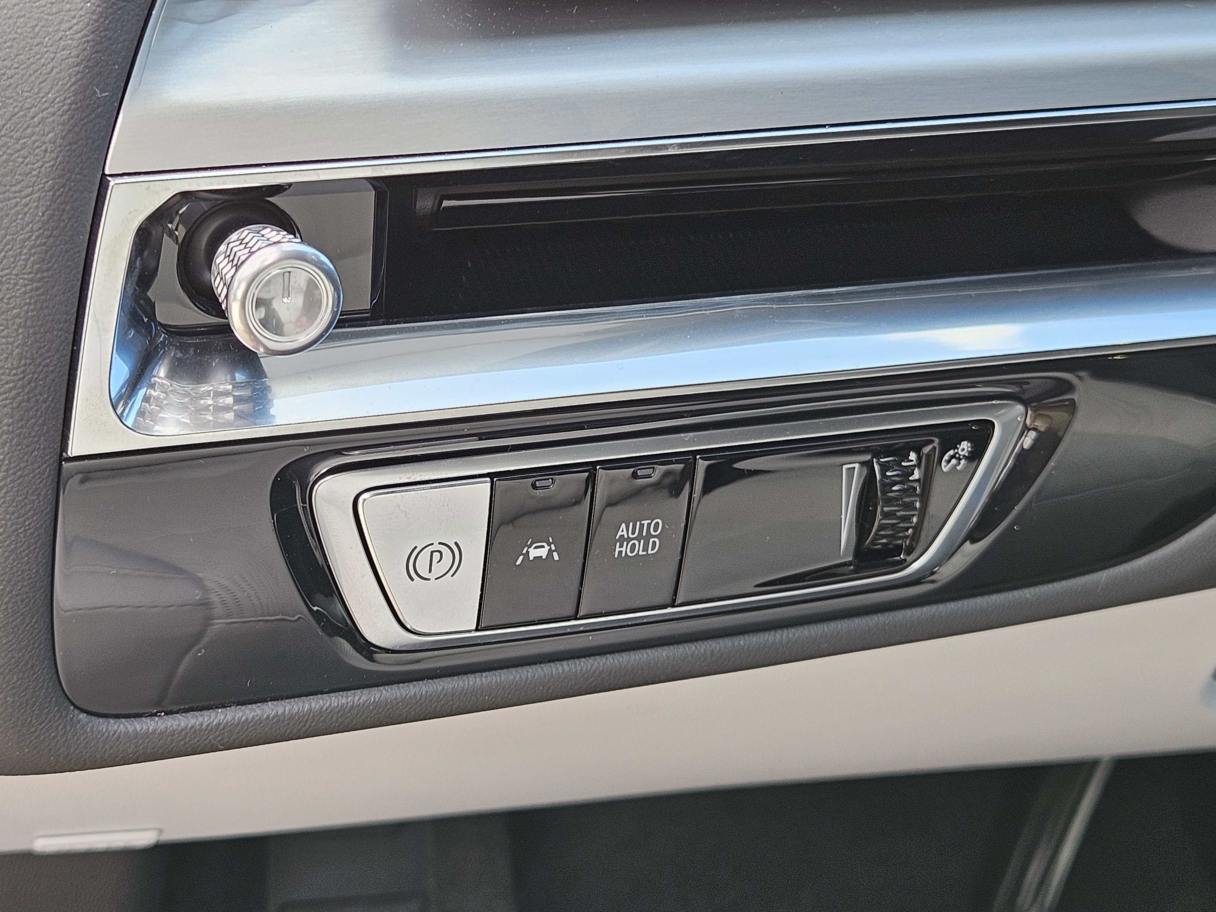 New 2025 Cadillac Lyriq Sport image 23