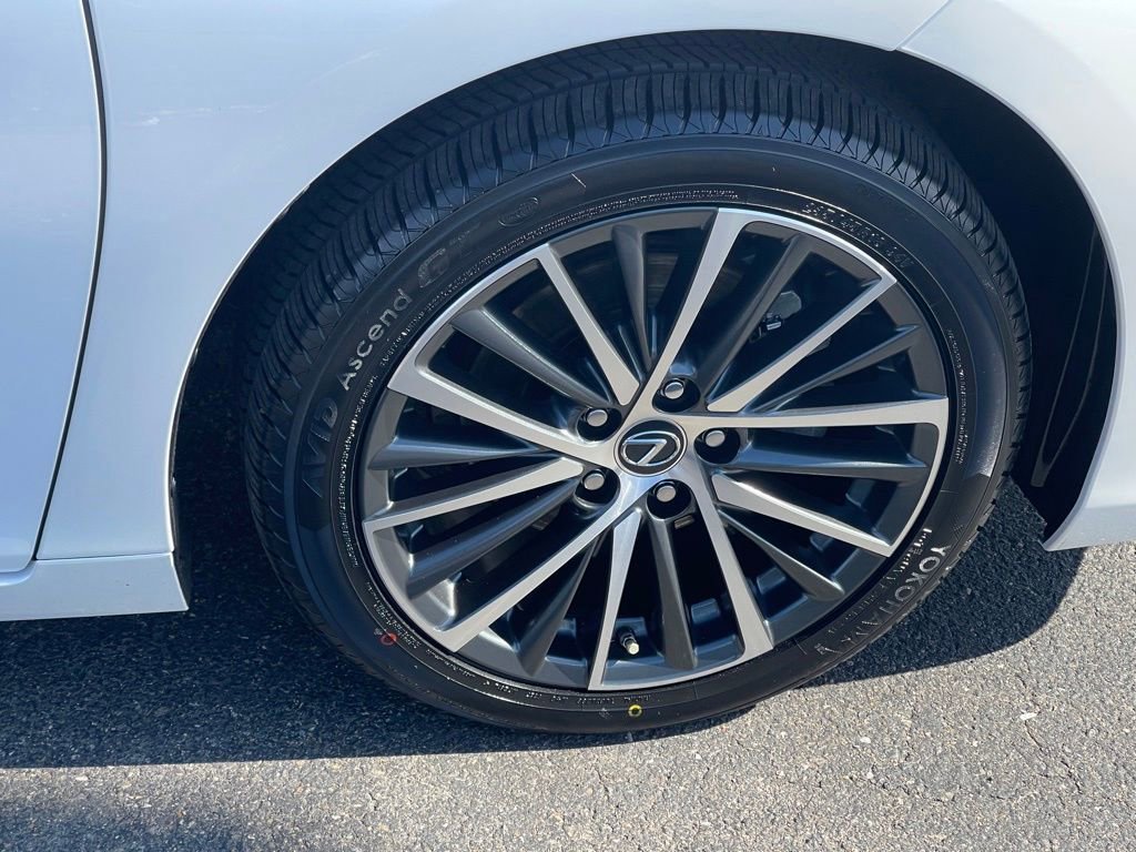 Used 2023 Lexus ES 350 w/ Premium Package image 25