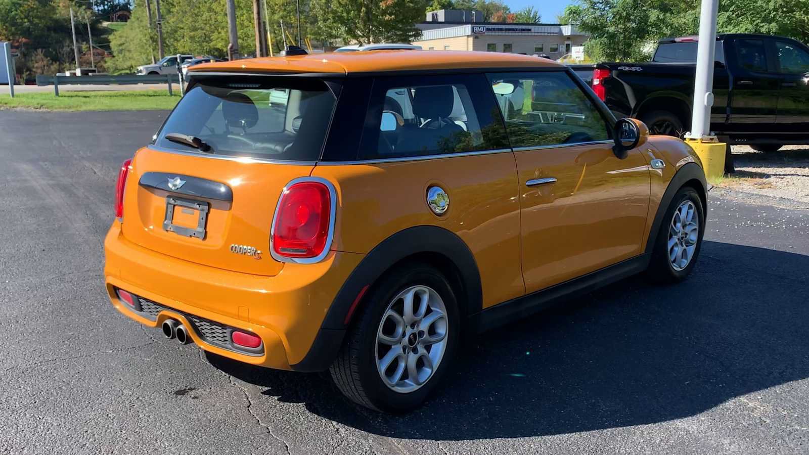 Used 2015 MINI Cooper S FWD image 8
